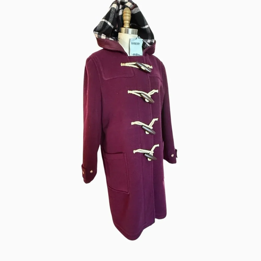 Burberry Belfield Women's Wine Red Merino Wool Hooded‎ Overcoat, Size 4 - Picture 9 of 16
